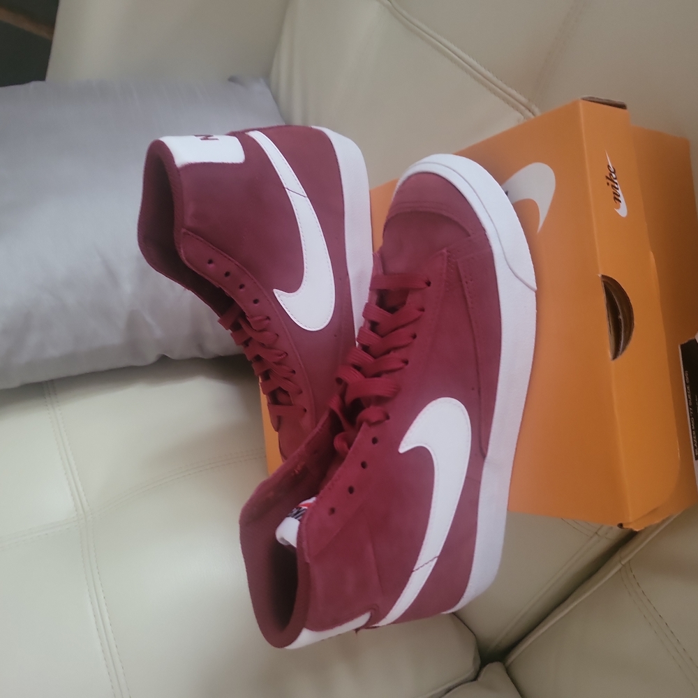 Nike Blazer Mid 77 Suede 5.5 kids